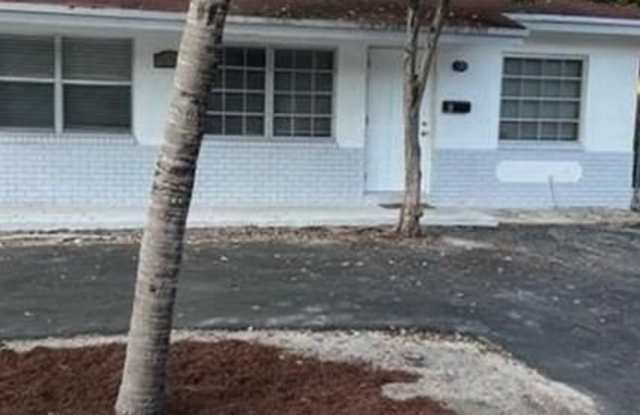551 NW 18th St - 551 Northwest 18th Street, Fort Lauderdale, FL 33311