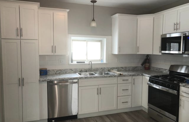 706 Hays Ave. - 706 Hays Avenue, Mount Oliver, PA 15210