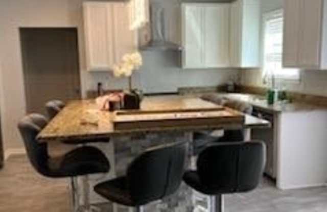4336 Savannah Lane Gallery 3