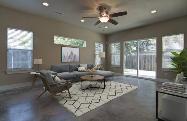 UT PRE-LEASE: 2013 Completely Remodeled 6 bed / 3 bath North Campus Home - 912 East 38th Street, Austin, TX 78751