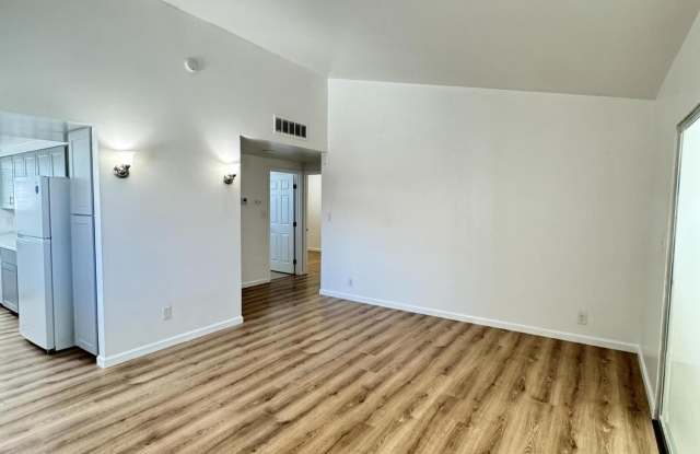 21325 Bancroft Court Gallery 4