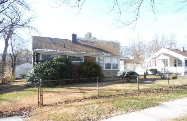 1111 LEWIS AVENUE Gallery 3