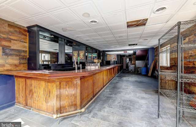 2218 BOSTON Street Gallery 4