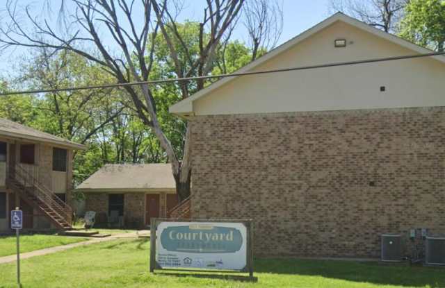 812 East Palestine St. Gallery 3