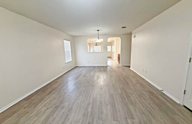 6914 Dashmoor Creek Gallery 3