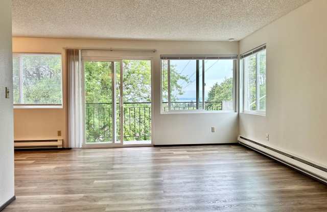 11255 Greenwood Ave N photos photos