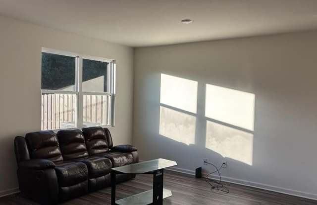 52 Padley Drive Gallery 2