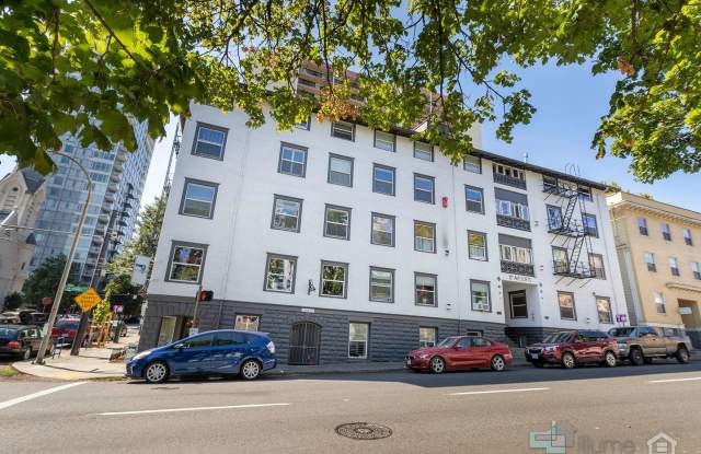 Eleventh Ave Lofts Studio...Within Blocks of PSU! With a 1/2 Month Free - 1104 Southwest Columbia Street, Portland, OR 97201