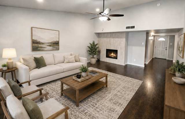 2813 Ripplewood Drive Gallery 2