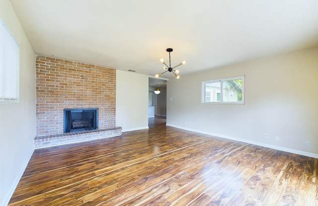 1411 Kamar Dr photos photos