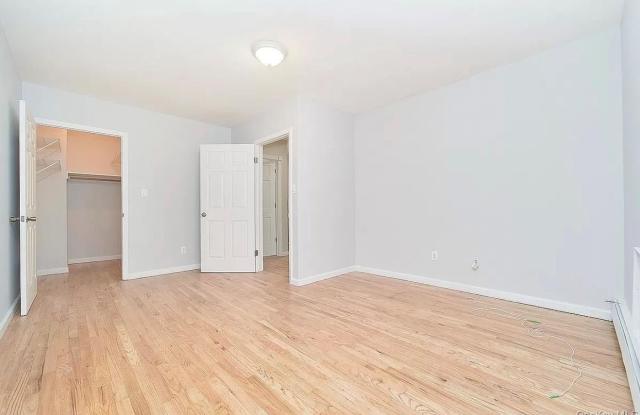 121 Carlton Avenue Gallery 1