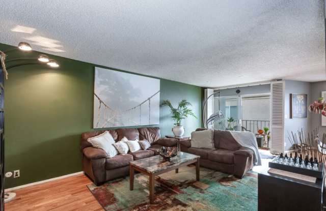 4520 Natick Ave - 4520 Natick Avenue, Los Angeles, CA 91403