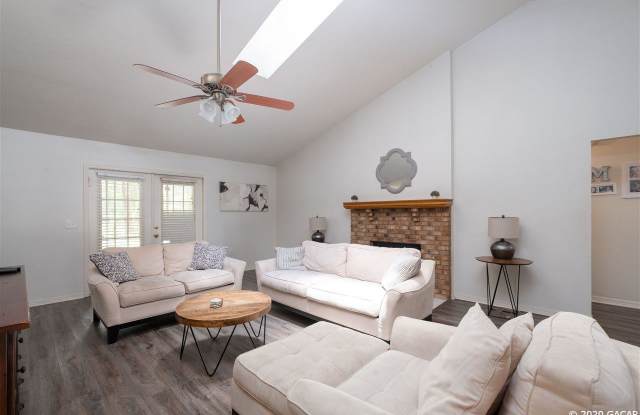 10323 SW 55th Place Gallery 3