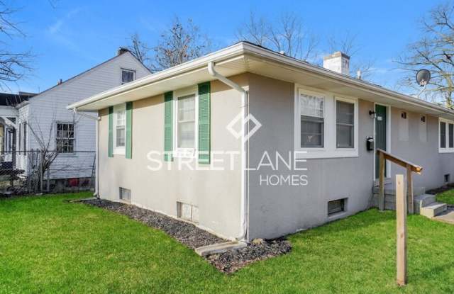 2385 Hiawatha Park Drive Gallery 2