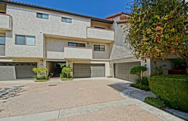 PARTIALLY REMODELED, BRIGHT & SPACIOUS, END-UNIT POOLFRONT TOWNHOUSE W/ SPACIOUS & PRIVATE PATIO OVERLOOKING POOL, 2 BALCONIES & BRIGHT LIVING SPACE IN PRESTIGOUS & GATED MANHATTAN VILLAGE! photos photos