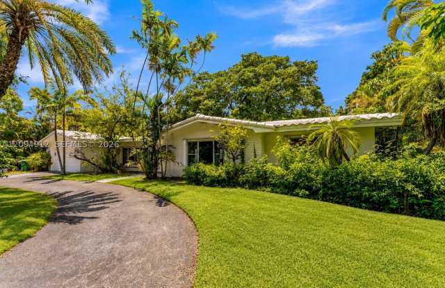 11890 SW 72nd Pl Gallery 1
