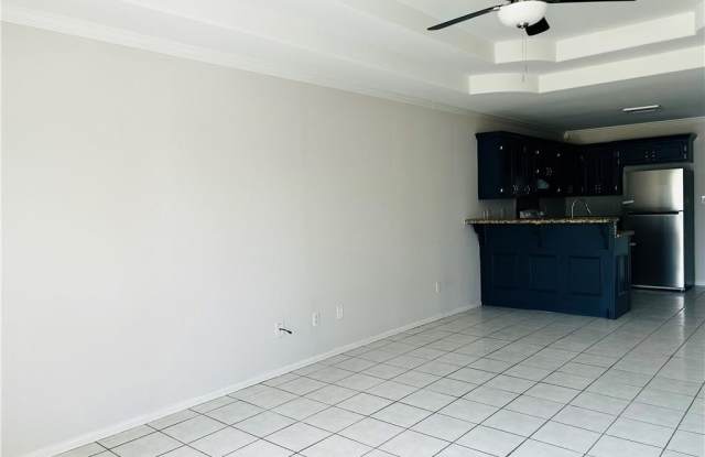 2305 N 32nd Street N Gallery 2