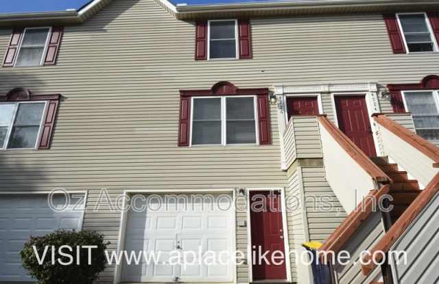 4526 NW 57th St - 4526 Northwest 57th Street, Kansas City, MO 64151
