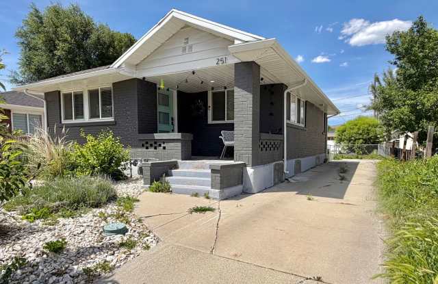 Updated 4-Bedroom Home in Salt Lake City! photos photos