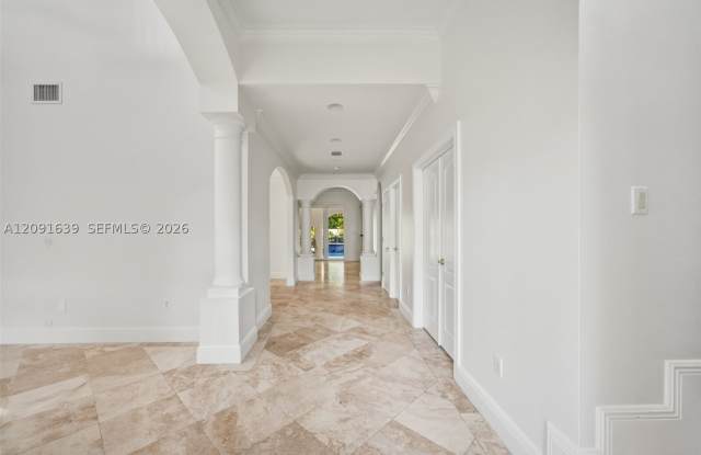1650 Micanopy Ave Gallery 3