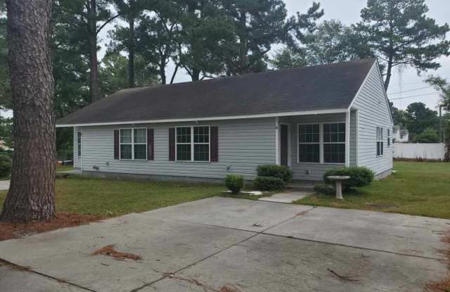 1338 Hunters Road Apt. A - Duplex Coming Soon! Call to schedule a viewing! photos photos