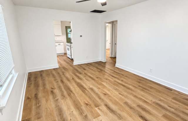 902 Camden Avenue Gallery 4