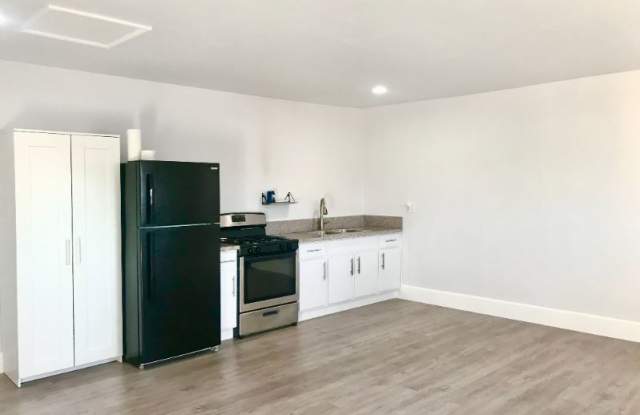 12856 Tonopah St Gallery 3
