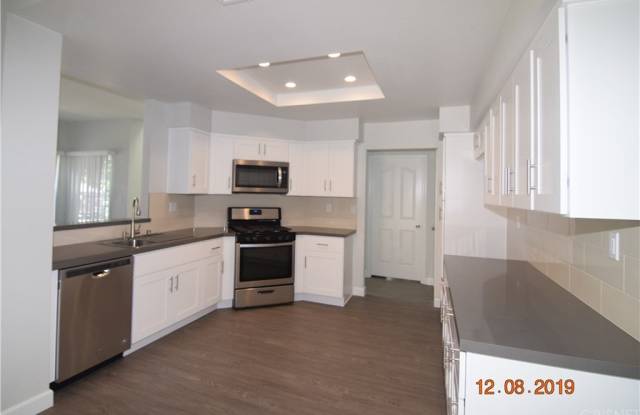 7321 Laura Lane Gallery 2