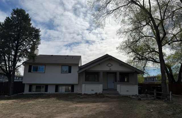 Versatile 4BD/3BA in Stratton Meadows – Gated Community + Private Lower-Level Suite photos photos