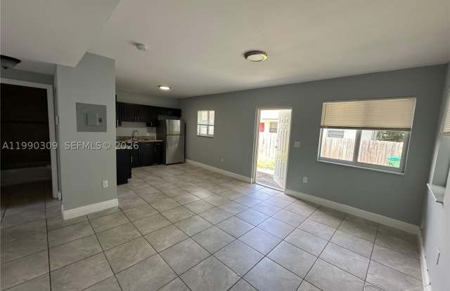 6801 NW 2nd Ct Gallery 4