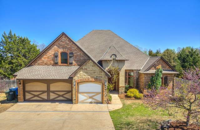 Luxury Rental Home in Edmond Schools + Community Pool photos photos Luxury Rental Home in Edmond Schools + Community Pool photos photos