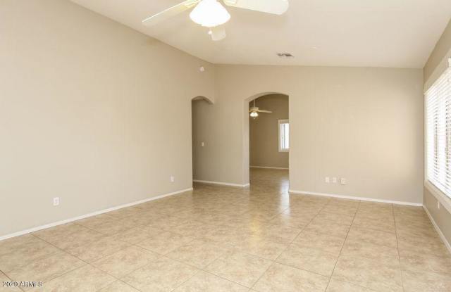 12747 W SHARON Drive Gallery 3
