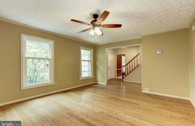 6100 STEM WINDER COURT Gallery 2