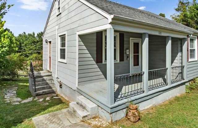 Radford, 3 BR / 2 BA, Available Gallery 4