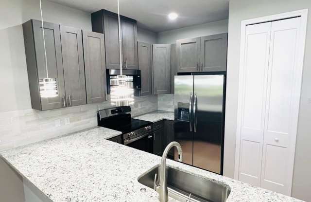 160 CORAL REEF Court N Gallery 3