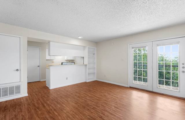 LBJ Apartments Gallery 3