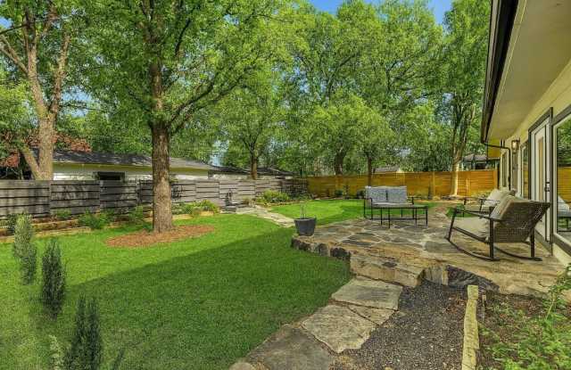 7002 Whispering Oaks Drive Gallery 4