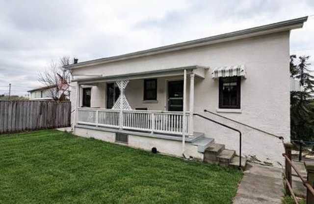 1014 Gaston Ave Apt 2 - 1 photos photos 1014 Gaston Ave Apt 2 - 1 photos photos