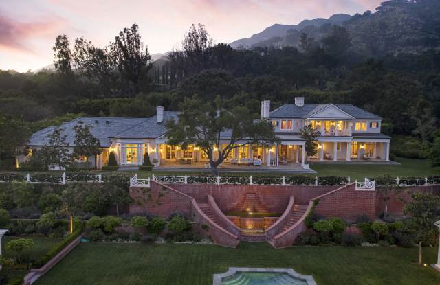 1368 E Mountain Dr Gallery 2