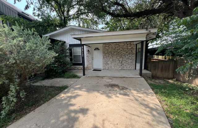 Cool home in East Austin - Don't Miss this one - Perfect for Roommates! photos photos