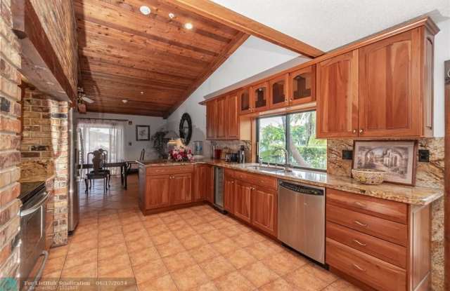 7551 Black Olive Way Gallery 3