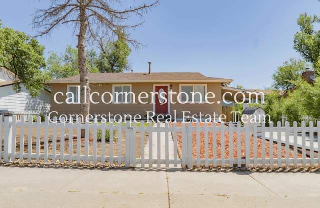 2525 Nadine Drive photos photos