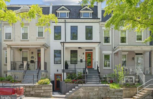 113 RHODE ISLAND AVENUE NE - 113 Rhode Island Avenue Northeast, Washington, DC 20002