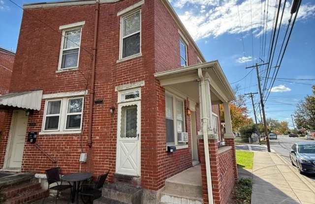 214 CENTER ST #A photos photos