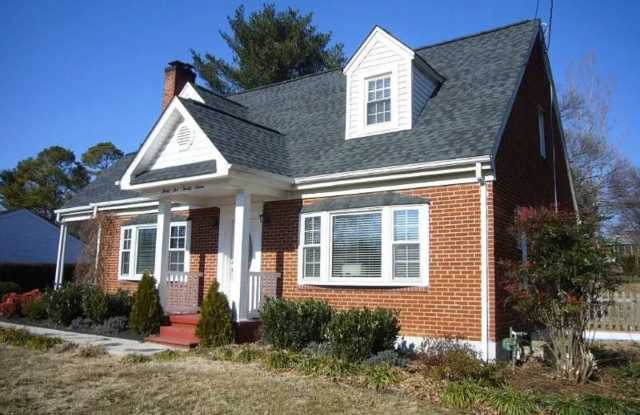 3527 Overbrook Dr - 3527 Overbrook Drive, Cave Spring, VA 24018 3527 Overbrook Dr - 3527 Overbrook Drive, Cave Spring, VA 24018