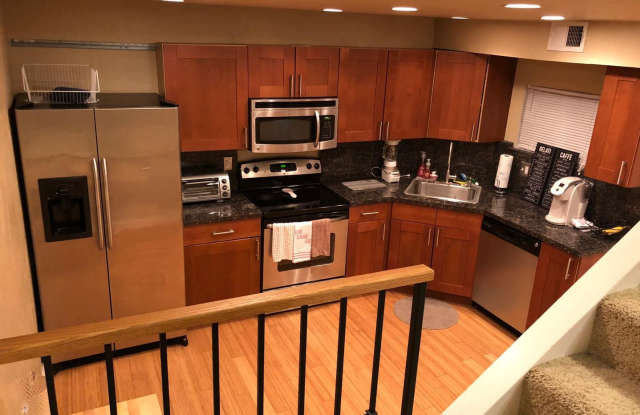 2 Bedroom House for Rent in South Side! photos photos