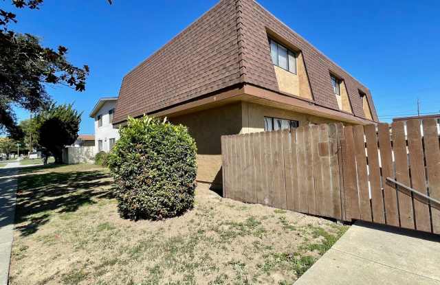 Updated and Renovated 2-Bedroom Townhouse in Lompoc photos photos
