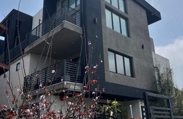 Gated | Light-Filled Townhouse | North Park photos photos