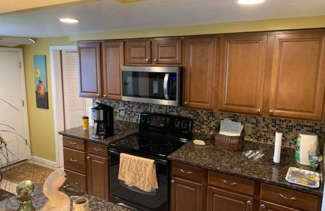 6614 Markridge Place Gallery 3