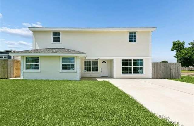 300 CHINCHILLA Drive photos photos 300 CHINCHILLA Drive photos photos
